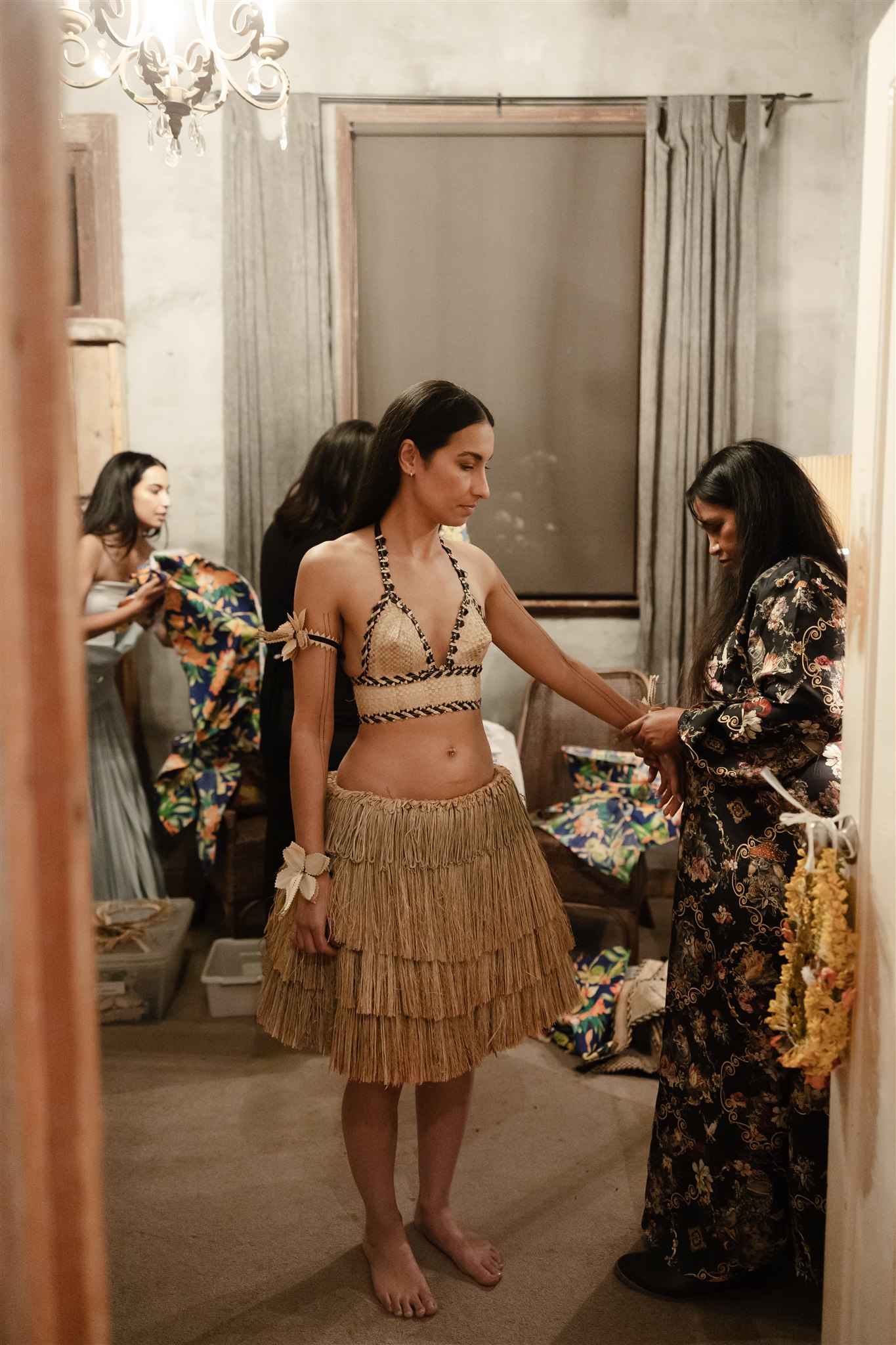 traditional Kiribati dance and Polynesian Dance