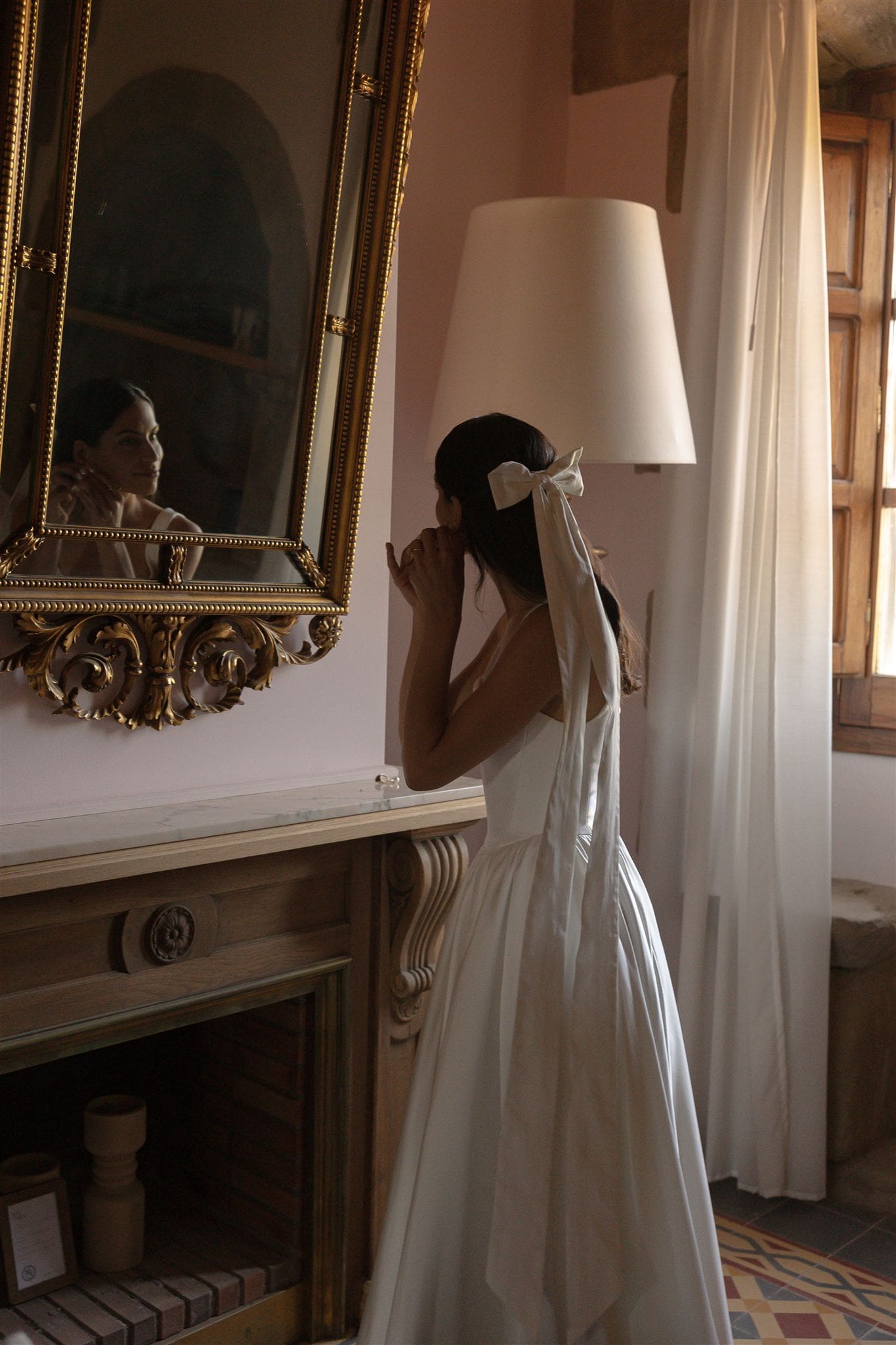 bride getting ready portraits